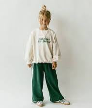 Fostered Collection || crewneck sweatshirt || snacks for dinner - green- size 7