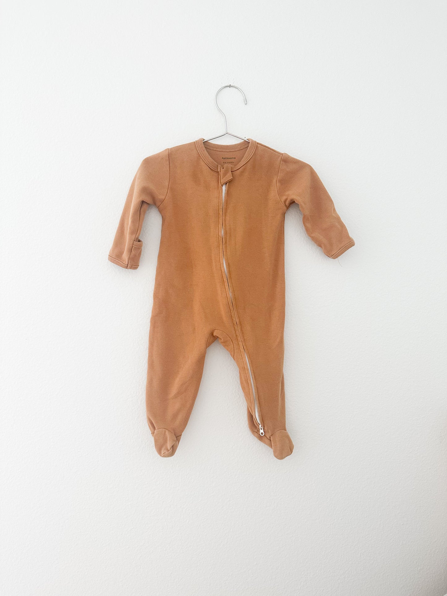 Double zipper footie  (6/9)