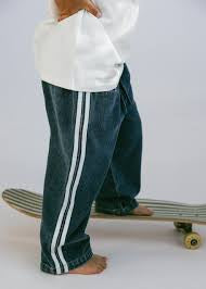 Fostered || racer denim || size 3