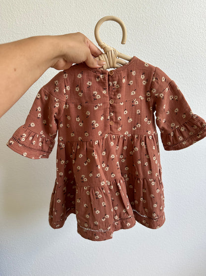 Quincy Mae Gauze floral dress (12/18)