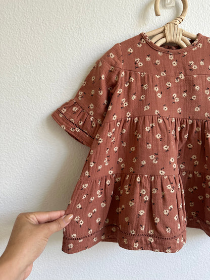 Quincy Mae Gauze floral dress (12/18)