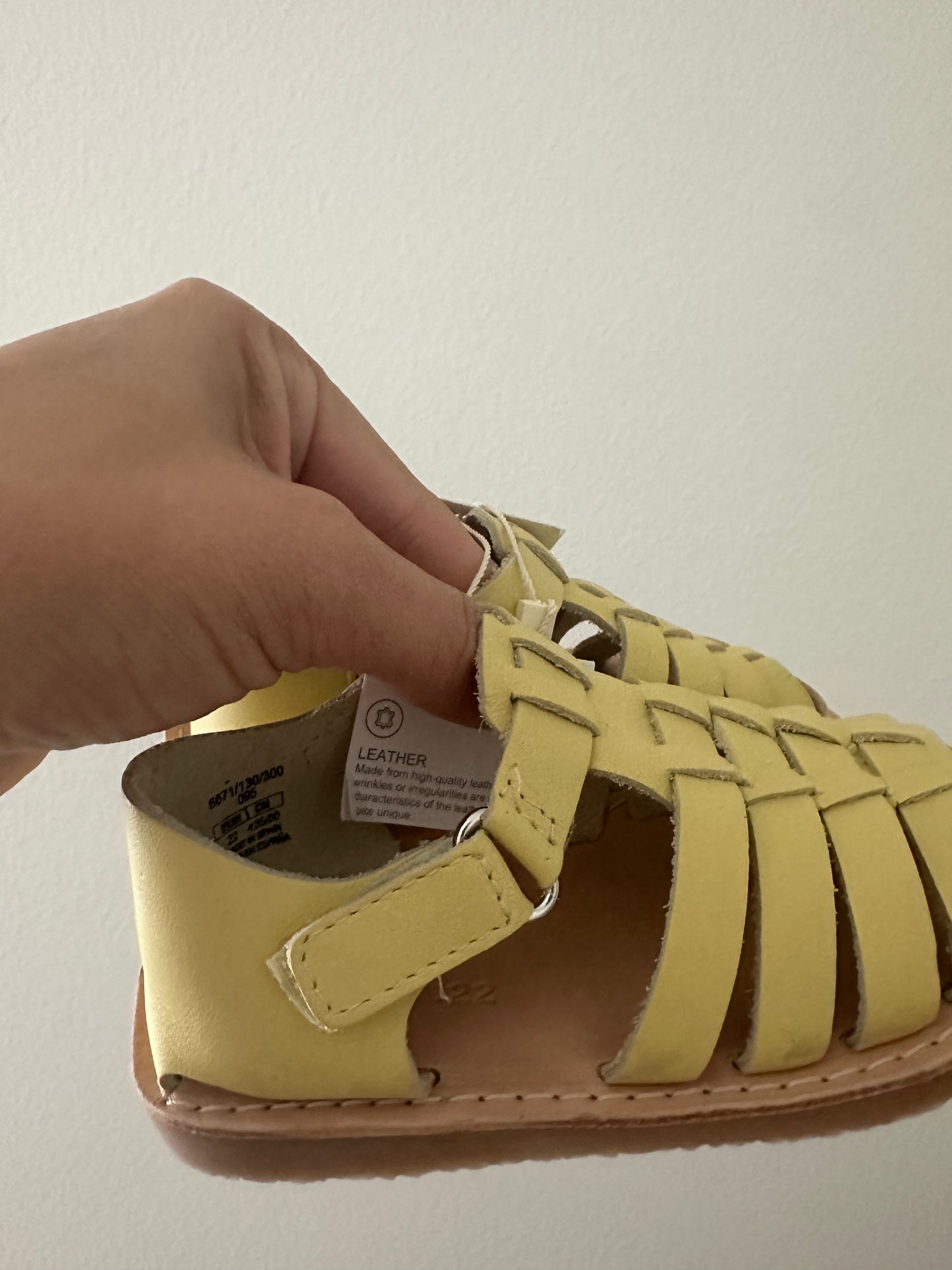 Zara leather fisherman sandals (size 6)