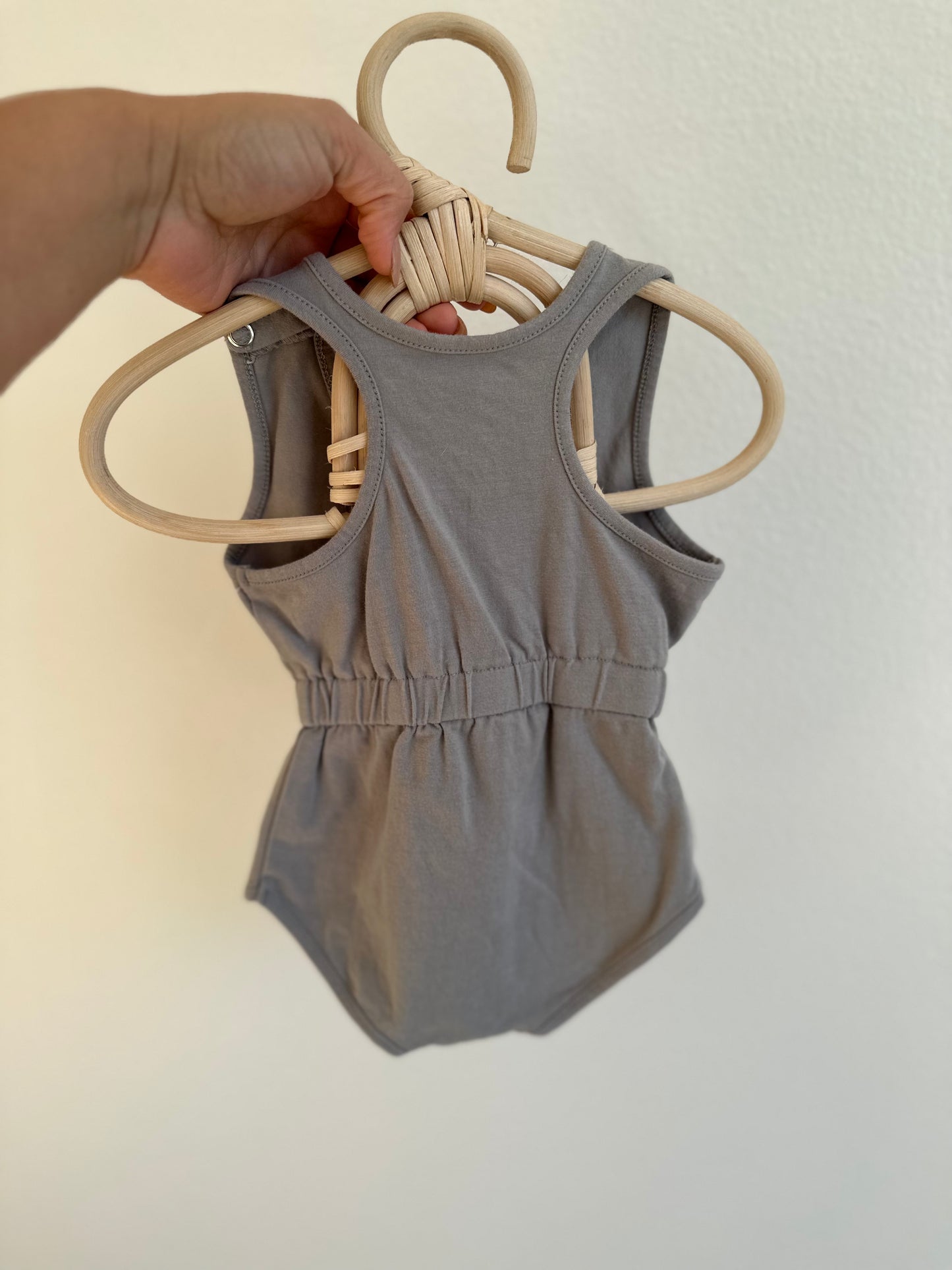 June & January romper ( 6/12)