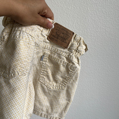 High waisted Levi’s shorts 4T