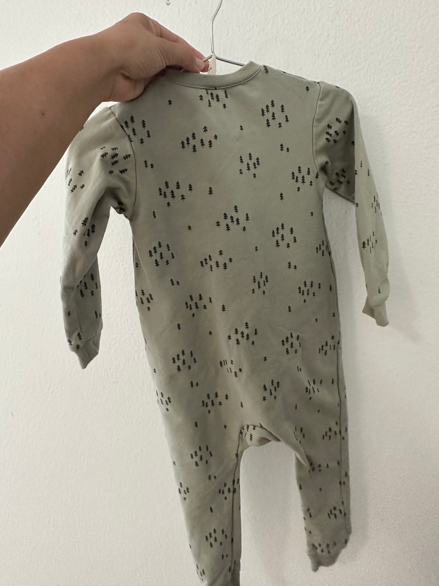 Q by Quincy Mae trees romper (2/3T)