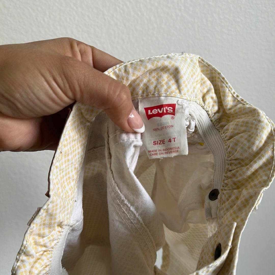 High waisted Levi’s shorts 4T