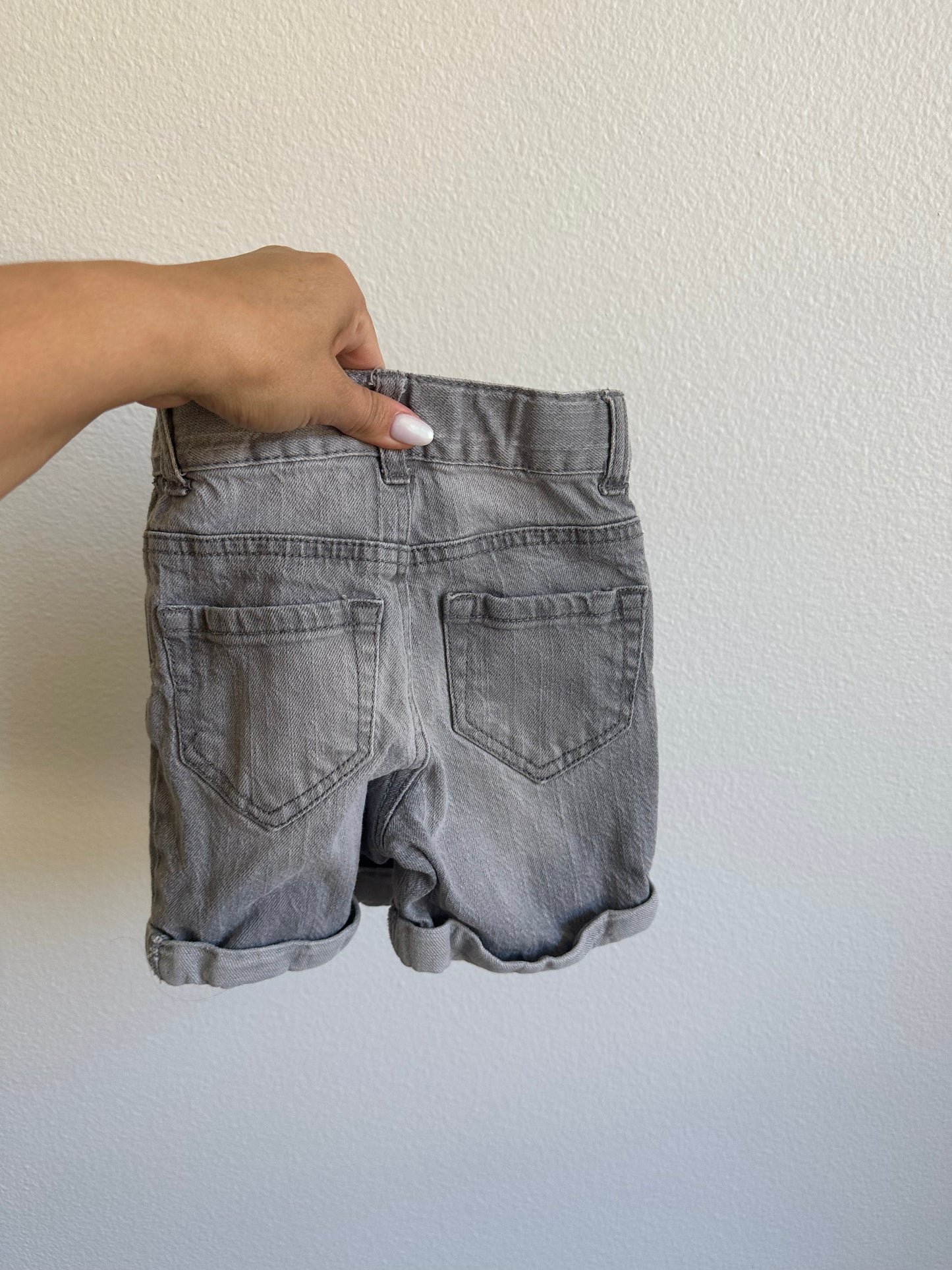 Cherokee denim shorts (2T)