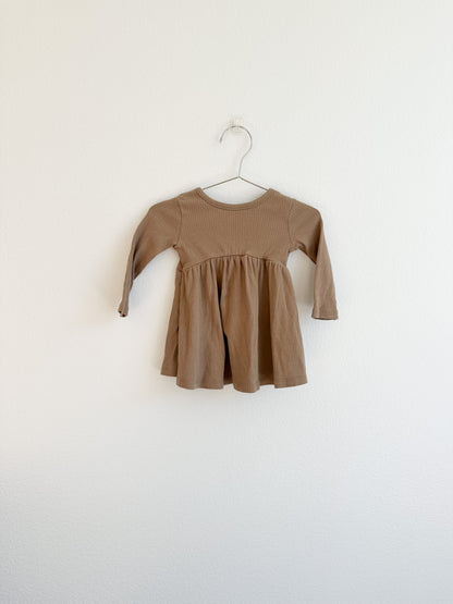 Quincy Mae ribbed dress (6/12)