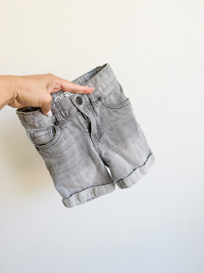 Cherokee denim shorts (2T)