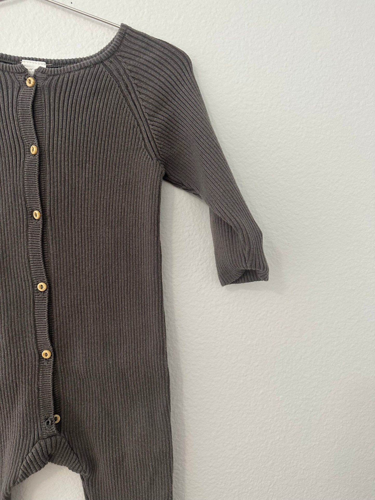 H&M ribbed play suit (12M)