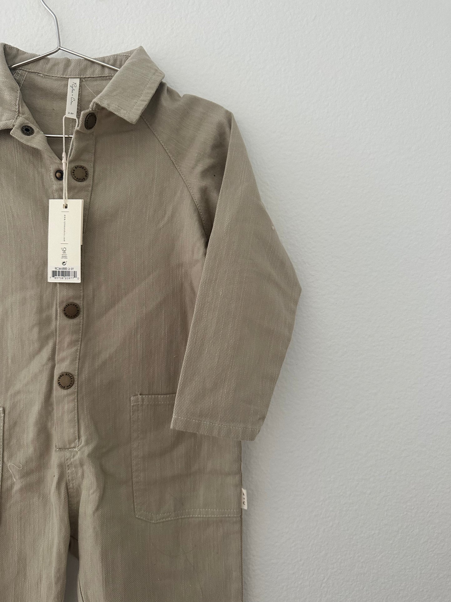 Rylee + Cru coverall in Pebbe (2/3T)