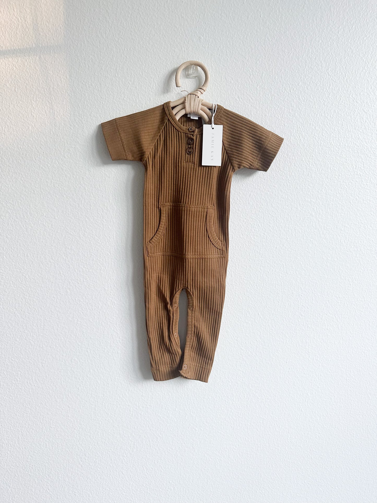 Jamie Kay ribbed jumpsuit (3/6)