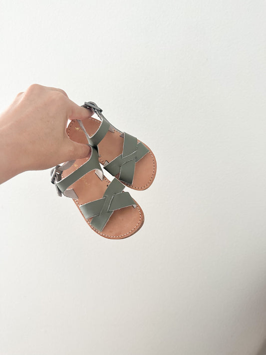 Freshly picked green sandals (size 5)