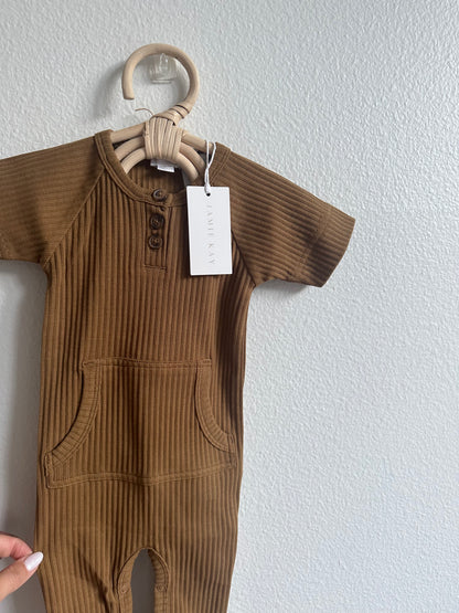 Jamie Kay ribbed jumpsuit (3/6)