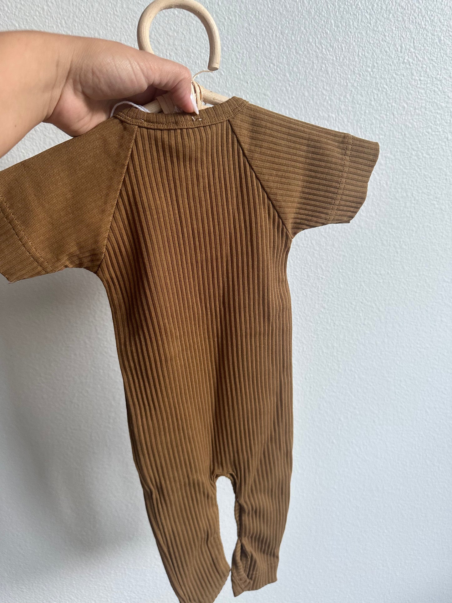 Jamie Kay ribbed jumpsuit (3/6)