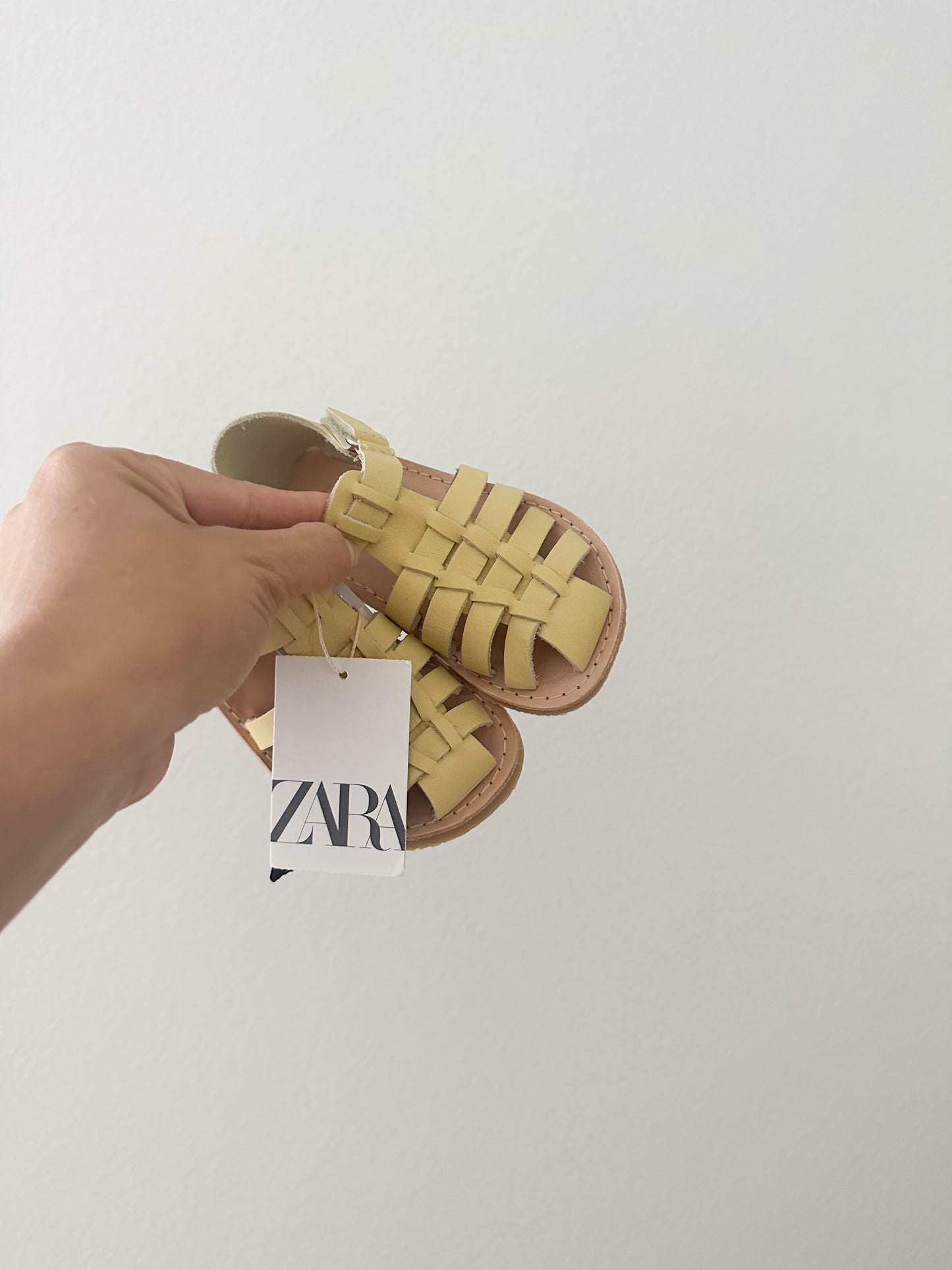 Zara leather fisherman sandals (size 6)