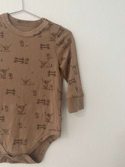 Goumi highland onesie (18/24)
