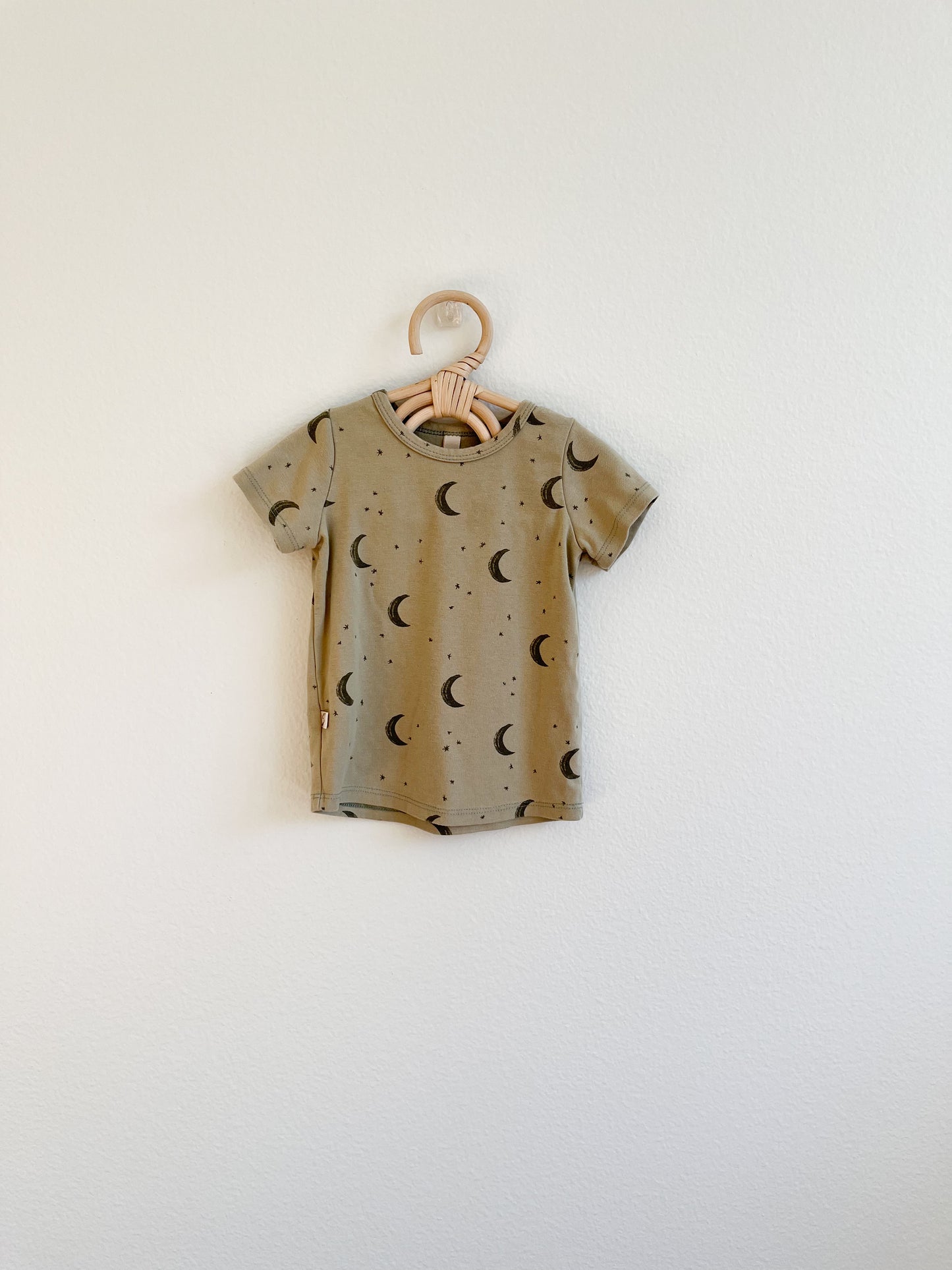 Childhoods rib knit tee- Lunar on flax