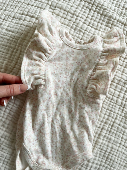 Jamie Kay floral bodysuit (0/3)