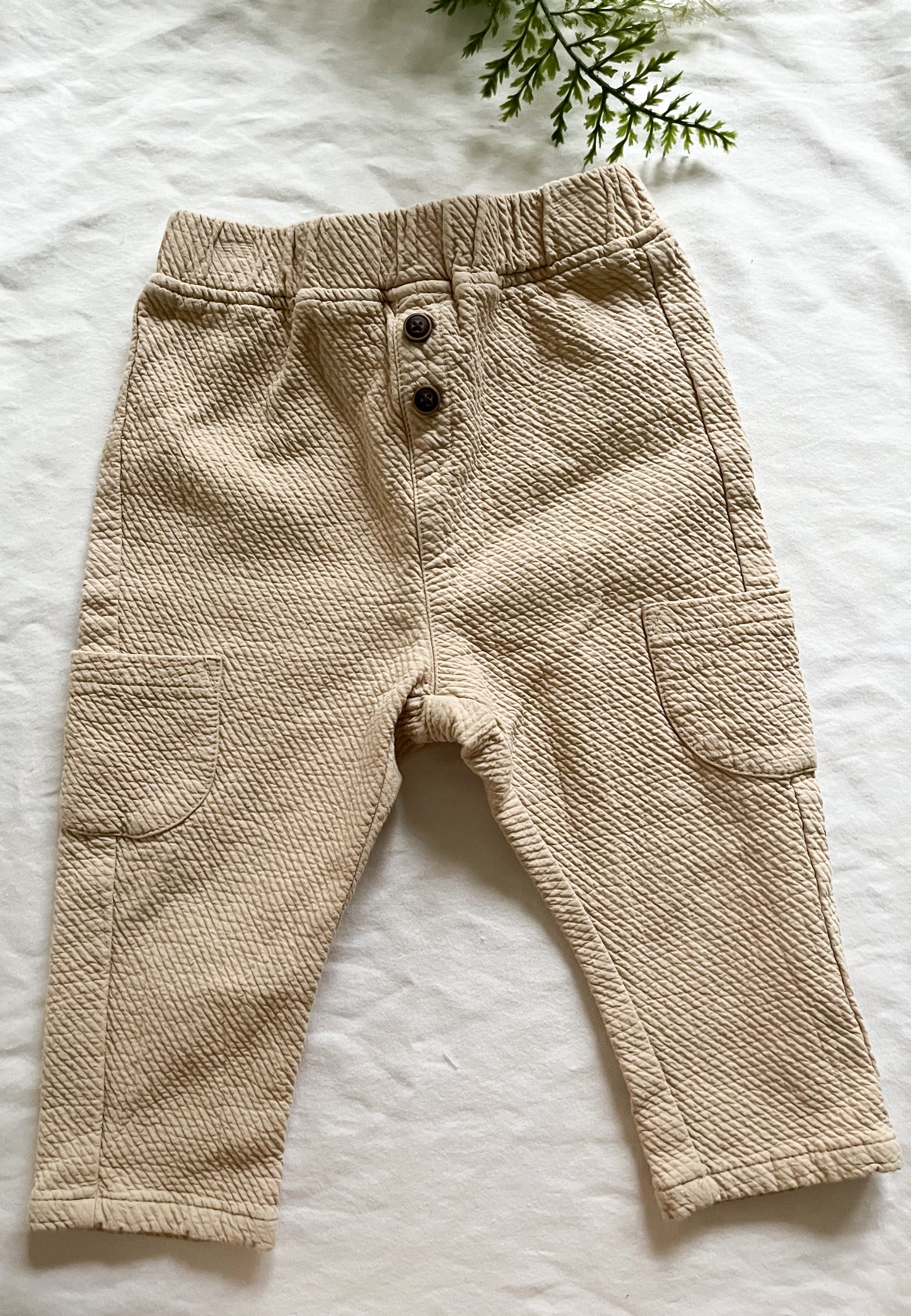 Kiabi neural textured pant (2T)