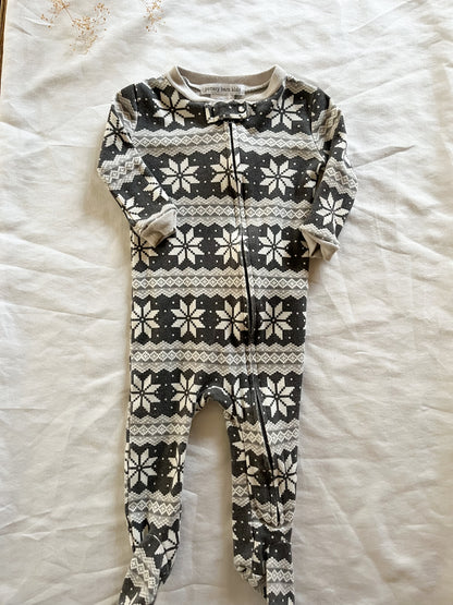 Pottery barn kids sleeper (3/6)