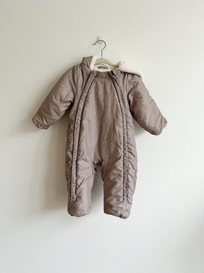 H&M neutral bunting suit (6 months)