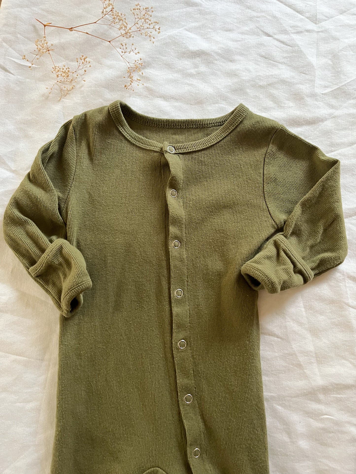 No brand ribbed sleeper (12/18)