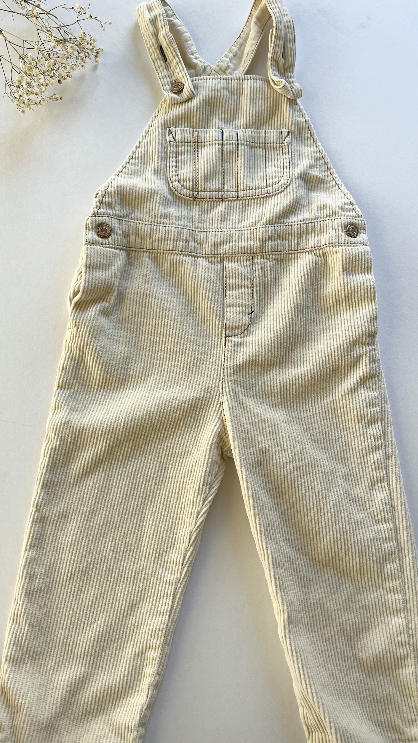 Zara corduroy cream overalls (3/4T)