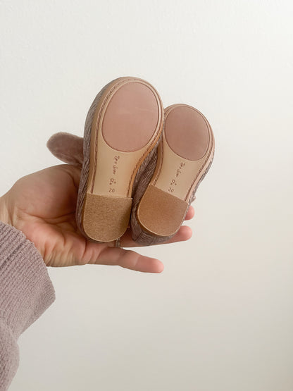 Zara ballerina flats (size 5)