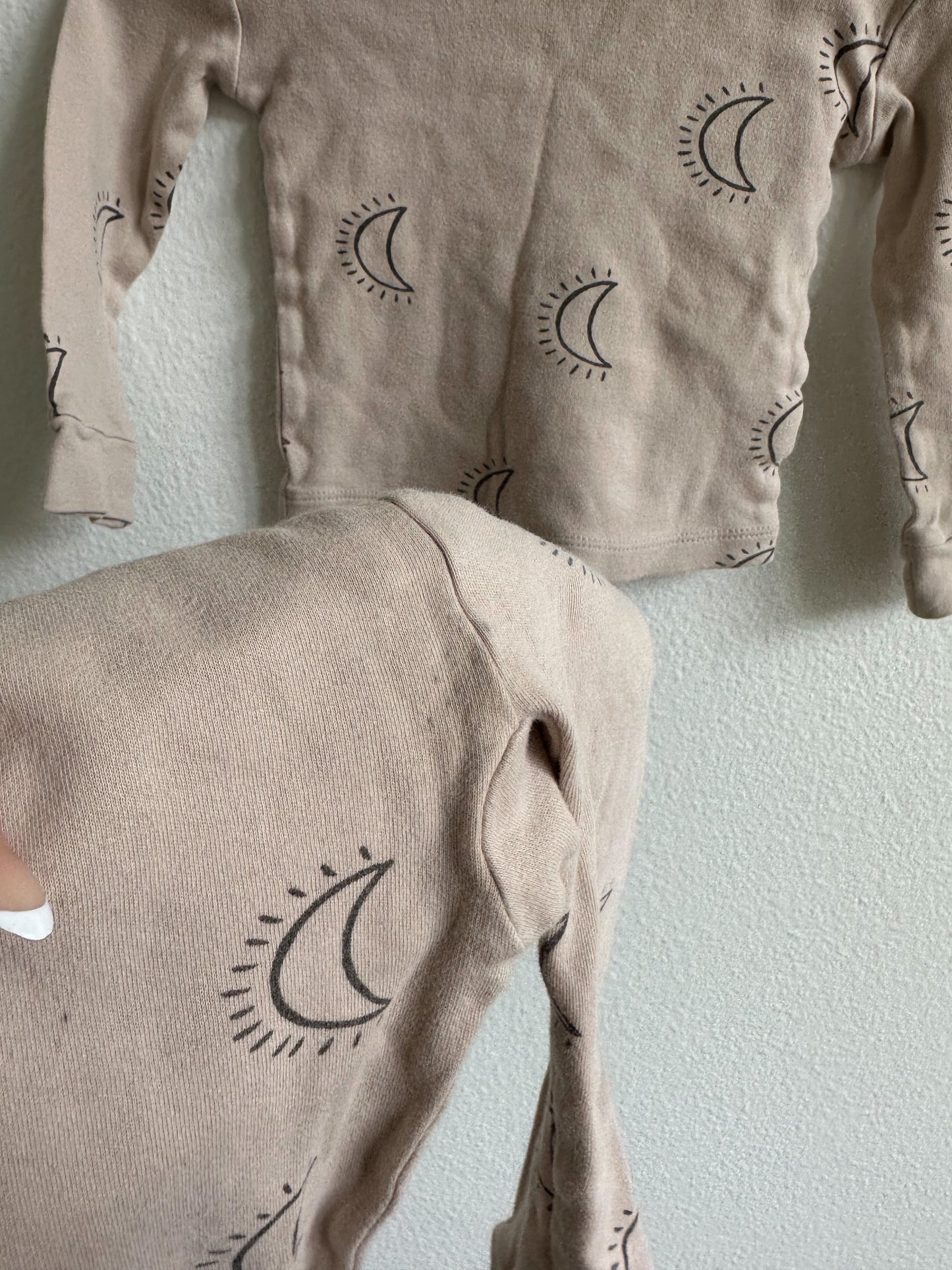 Rylee + Cru moon pajama set ( 6/12) PLAY