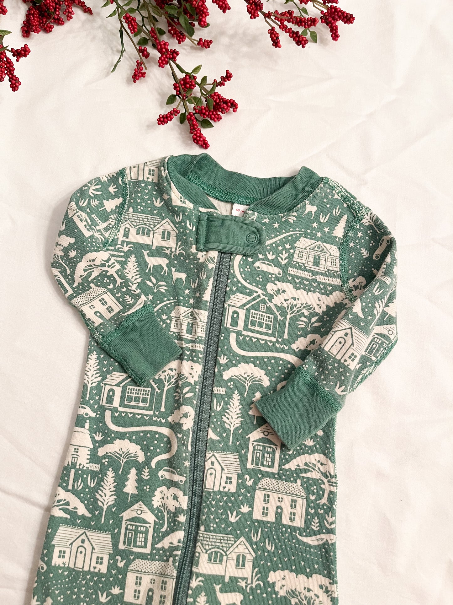 Hanna village print pjs (3/6)