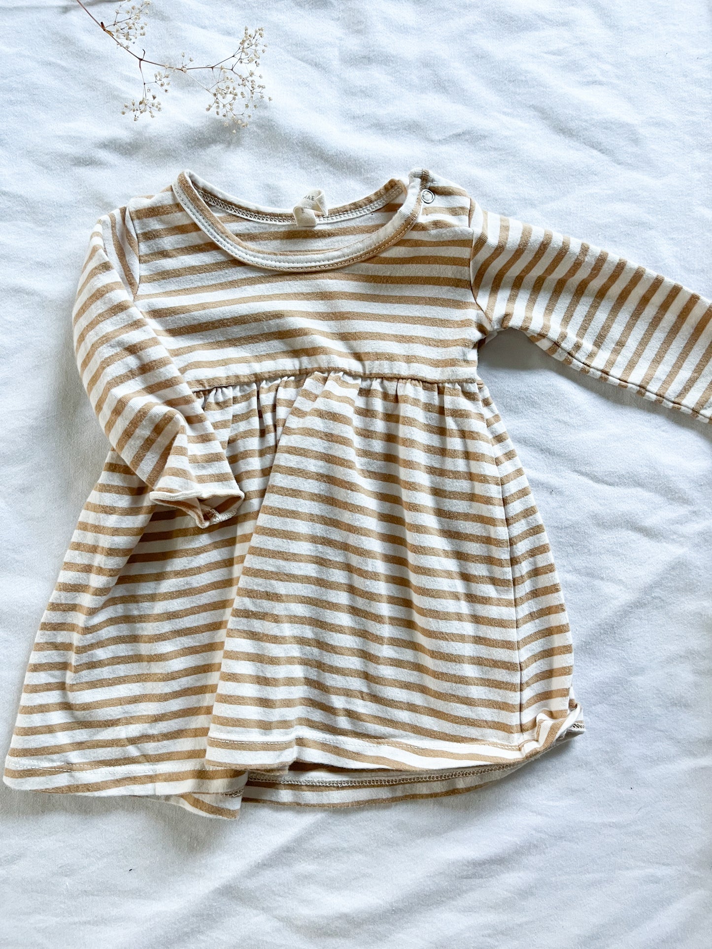 Quincy Mae honey striped dress (3/6)