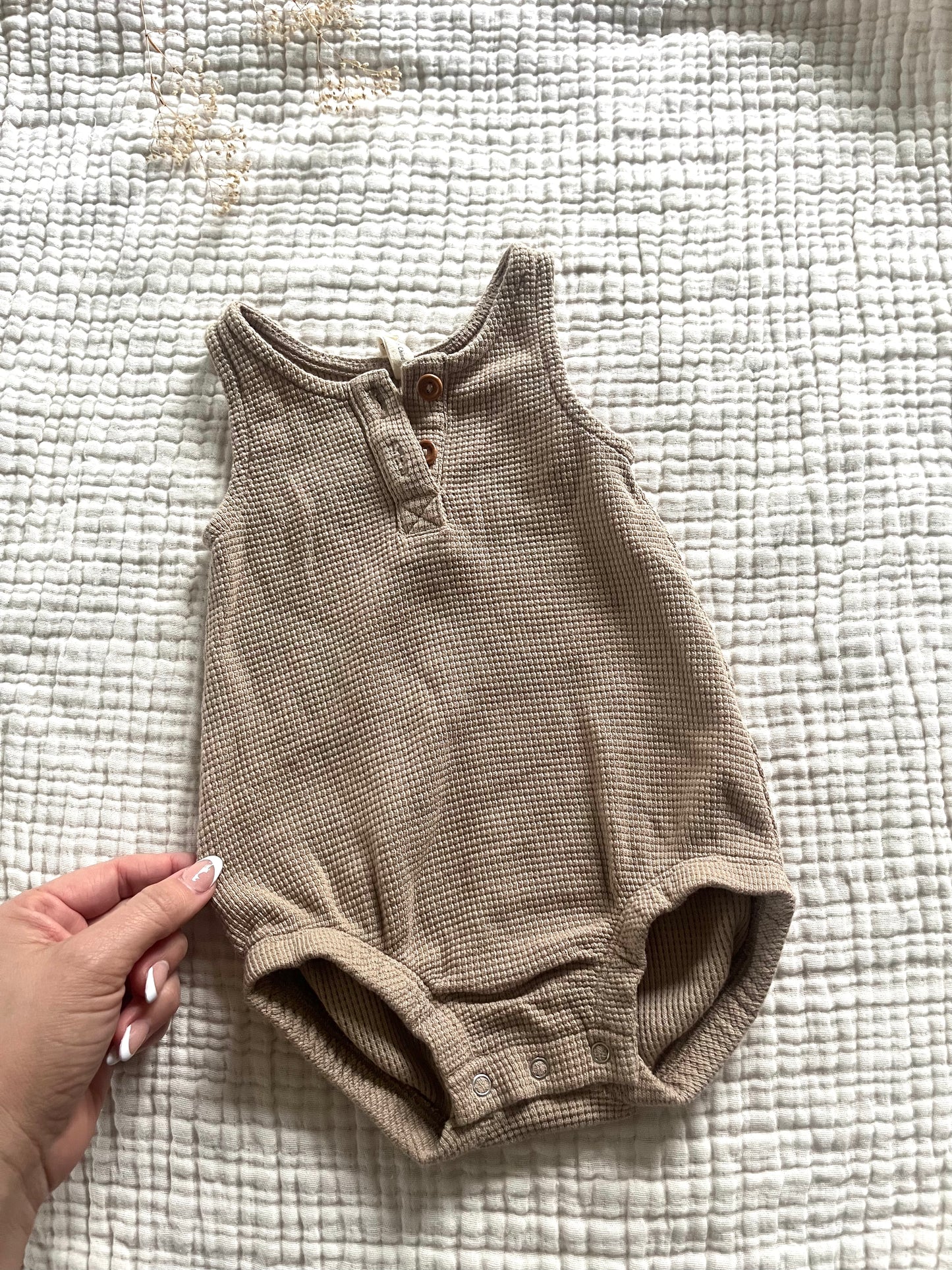Quincy Mae waffle romper (3/6)