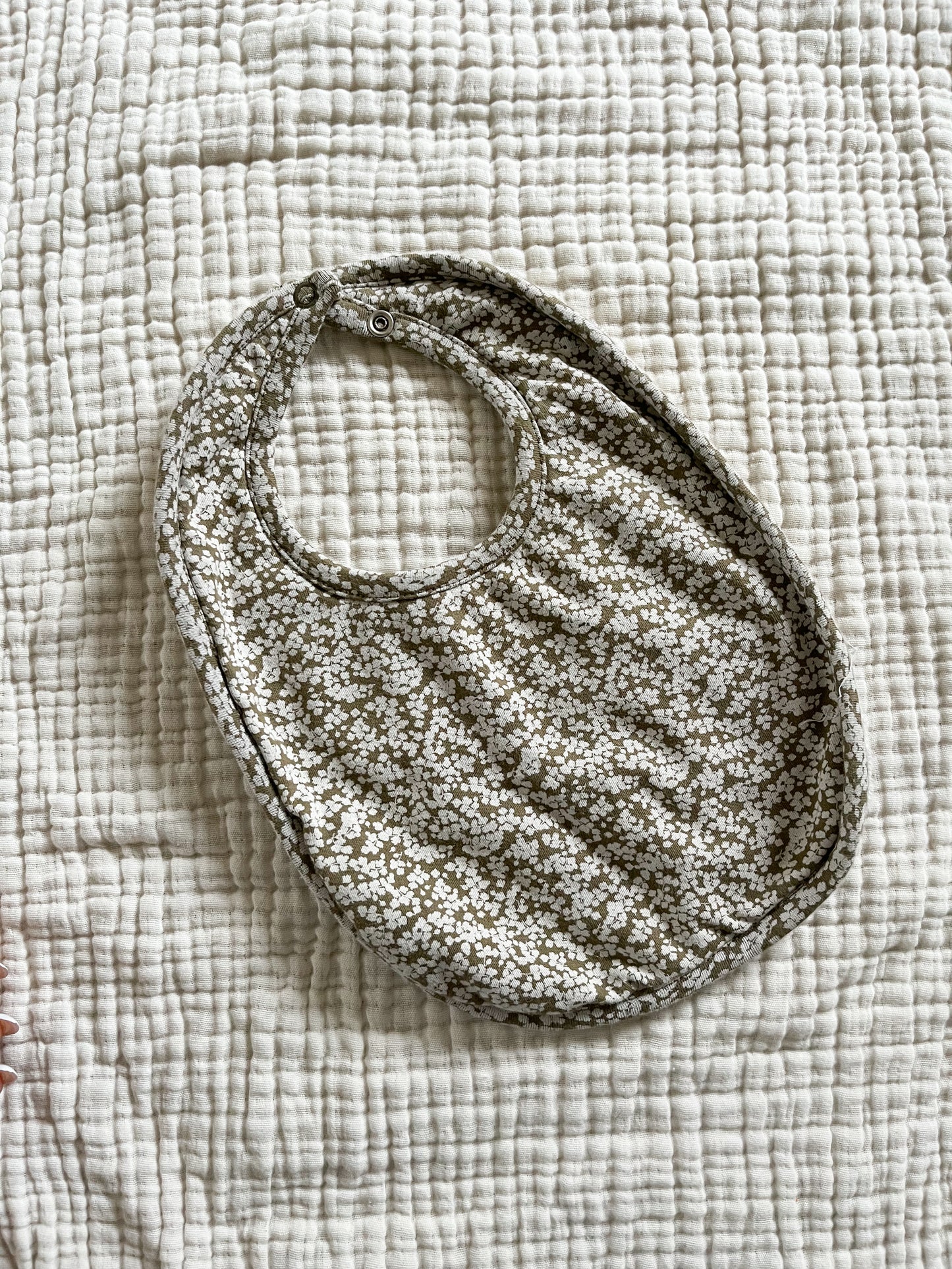 Jamie Kay bib