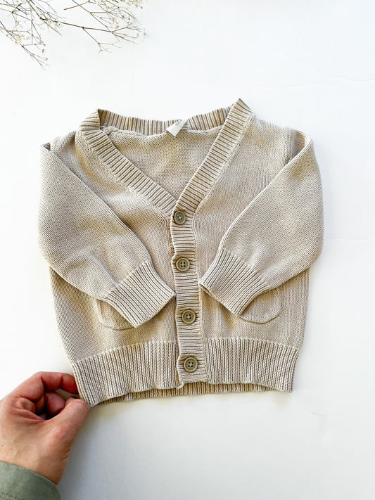 Gap neutral cardi (6/12)