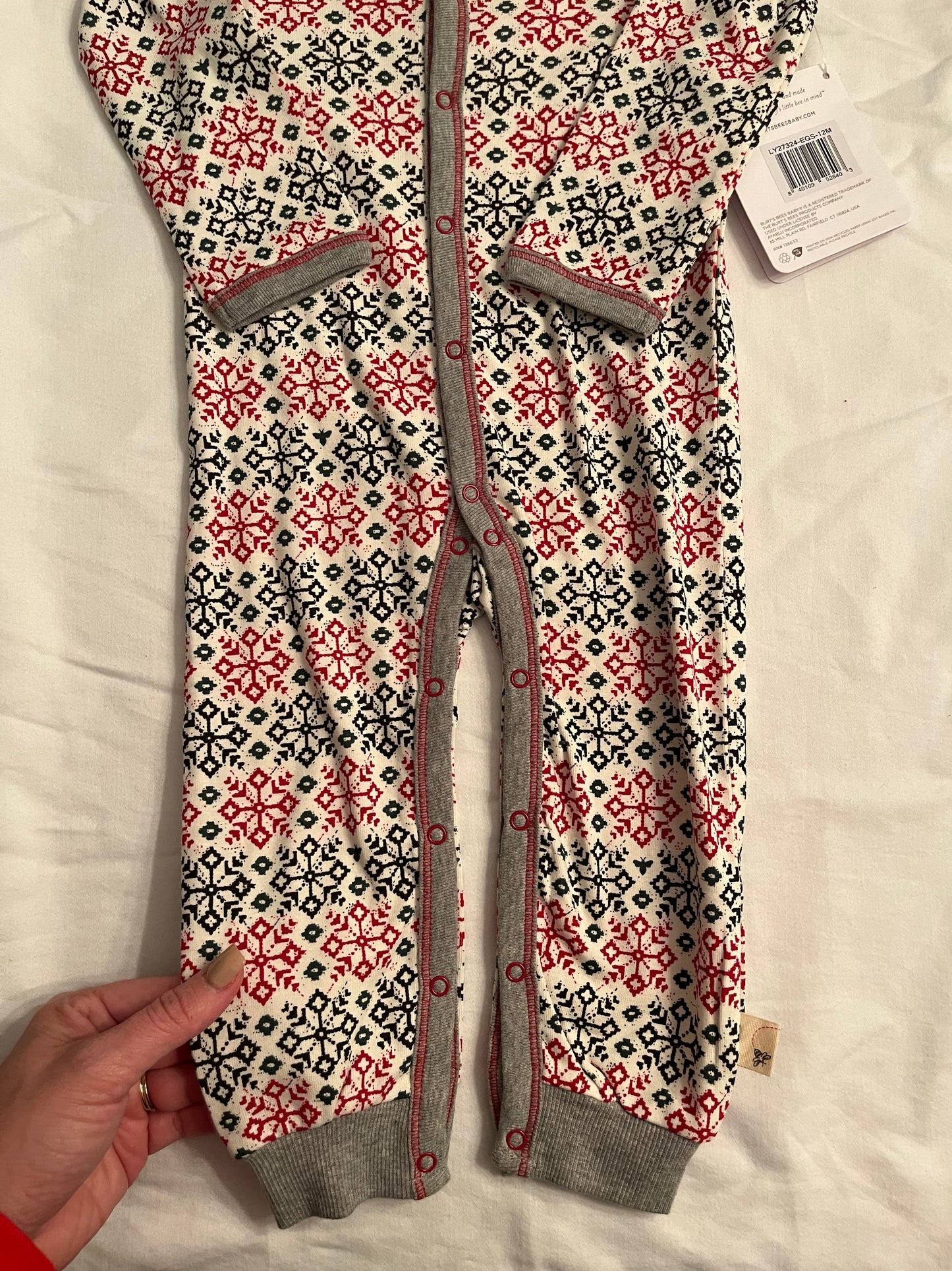 NWT burt’s bees jumpsuit (12 months)