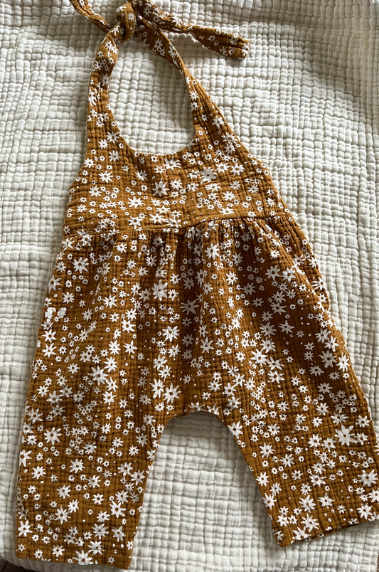 Floral jumpsuit (12/18)